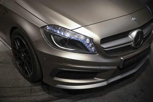 Omega Skinz OS-619 Dark Robot 1,52x20m 