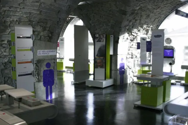 Mactac WW 100 Brick Gloss Hitack Grey 55mic 