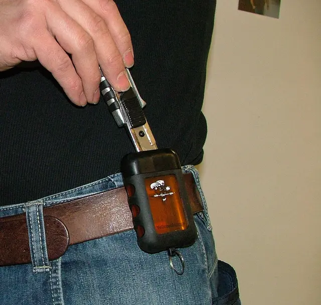 Yellotools BladeBreaker Pro verktøy for å knekke knivblad 