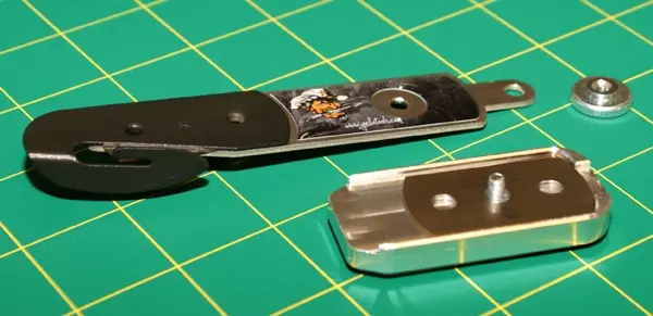 Yellotools BodyGuardKnife ProTeflon kniv for kutting av bakpapir 