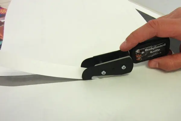 Yellotools BodyGuardKnife Twin Teflon kniv for kutting av bakpapir 